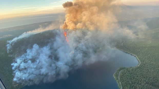 evacuation-orders-expanded-due-to-wildfire-on-vancouver-island