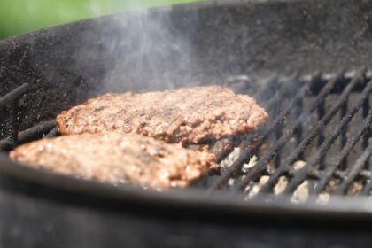 beef-costs-more-than-ever,-but-canadians-won’t-let-that-ruin-barbecue-season