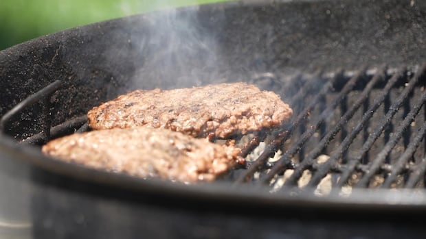 beef-costs-more-than-ever,-but-canadians-won’t-let-that-ruin-barbecue-season
