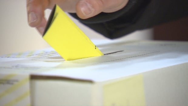 strong-turnout-as-advance-polls-open-for-provincial-byelections