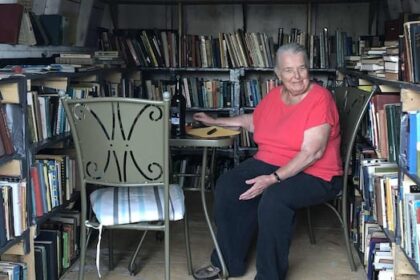 ‘she-wanted-them-in-the-world’:-nb.-community-maintains-book-shed-after-owner’s-death