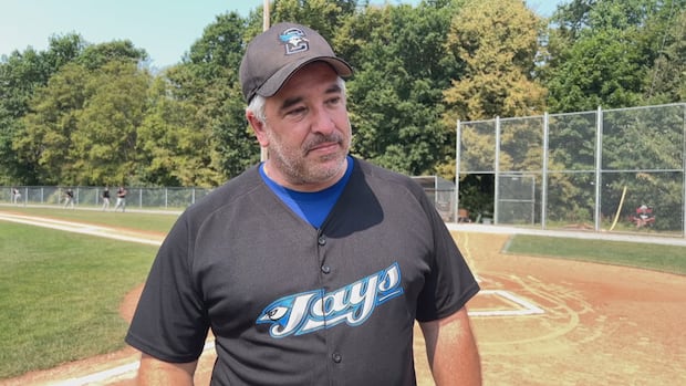 baseball-veterans-take-their-cuts-at-national-event-in-charlottetown
