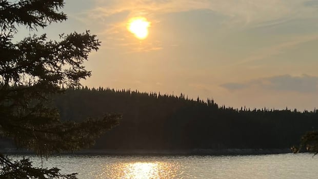 wildfire,-smoke-force-evacuation-of-nisichawayasihk-cree-nation