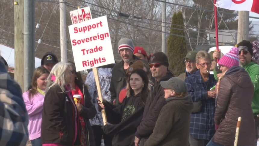 protest-held-at-a-nova-scotia-rcmp-detachment-over-mikmaw-owned-cannabis-stores