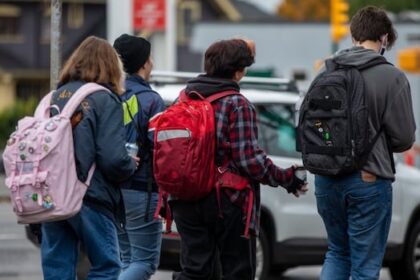 young-people-more-prone-to-believe-in-conspiracies,-research-shows