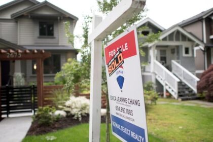 vancouver-home-sales-tick-2%-lower-in-july,-but-market-is-turning-a-corner:-real-estate-board