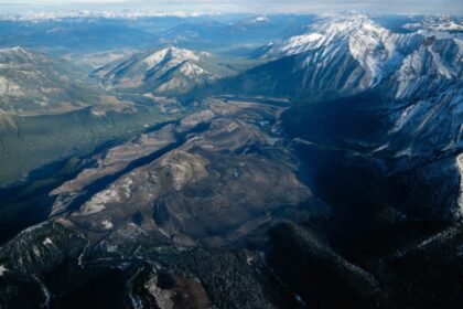 still-knocking-down-an-entire-mountain:-new-elk-valley-coal-mine-plan-faces-pushback