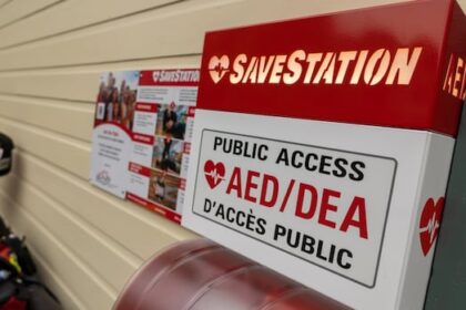 naloxone-kits,-defibrillatorsto-be-required-in-all-bc.-high-schools-by-december