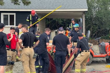 man-rescued-from-hole-at-gatineau,-que.,-worksite