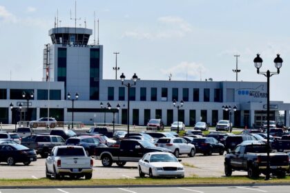 government-funding-means-sydney-to-halifax-airline-route-to-return