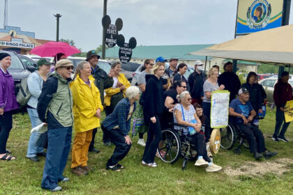as-brokenhead-votes-on-sio-silica-mining-partnership,-protesters-gather-in-waters-defence