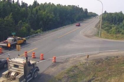 wildfire-closes-section-of-route-8-near-miramichi