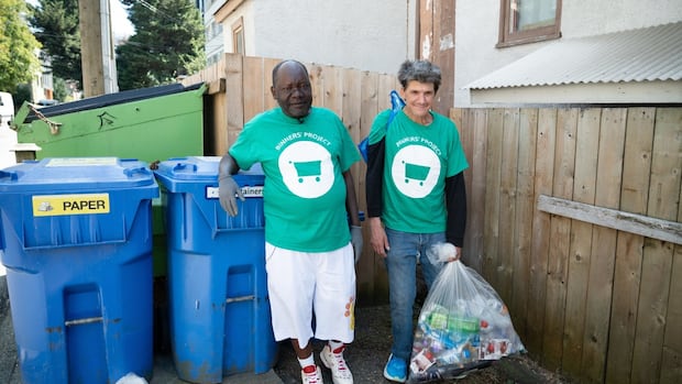 as-canada’s-income-gap-widens,-some-of-those-who-are-struggling-sort-trash-to-survive