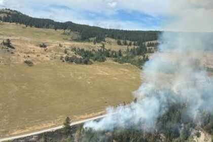 evacuees-east-of-kelowna-allowed-to-return-home-after-crews-control-daves-creek-wildfire-near-highway-33