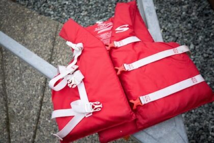 5-adults-rescued-from-pinawa-channel-in-manitoba