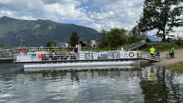 new-sicamous,-bc.,-ferry-a-big-hit-shuttling-people-across-channel-to-ride-the-rail-trail