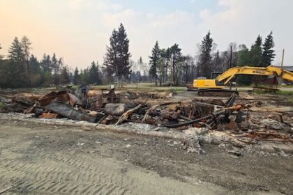 northern-sask.-residents,-opposition-ask-why-premier-scott-moe-hasn’t-visited-some-fire-stricken-communities
