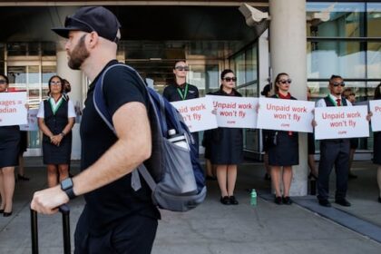 air-canada-says-negotiations-with-flight-attendants’-union-are-at-‘impasse’