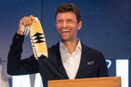 ‘knees-of-a-15-year-old’:-smiling-soccer-star-muller-begins-new-chapter-with-vancouver-whitecaps