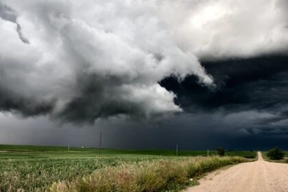 tornado-warning-ends-for-parts-of-eastern-manitoba