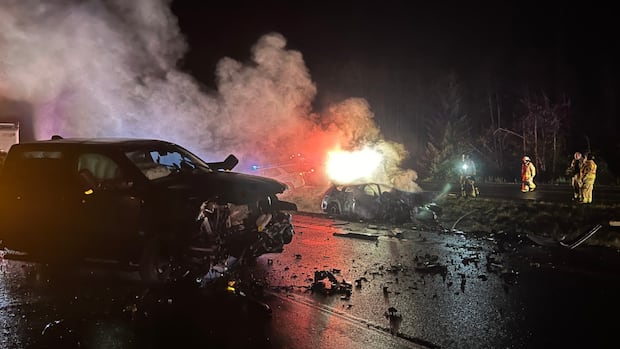 car-on-fire?-bc.-fire-department-says-to-pull-into-centre-median-amid-wildfire-risk