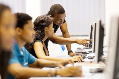 manitoba-educators-consider-appropriate,-ethical-ai-use-as-policies-develop