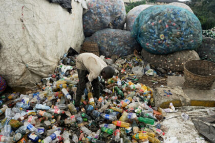 failed-plastics-negotiations-in-geneva-leave-world-few-options-to-confront-growing-pollution-crisis