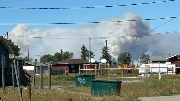 thousands-of-wildfire-evacuees-head-home-as-nisichawayasihkcree-nation-continues-phased-return