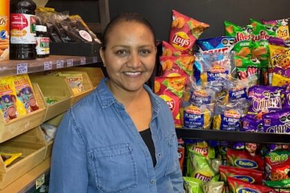 ‘they-give-everything-for-us’:-temporary-foreign-workers-find-community-at-kelowna,-bc.,-market