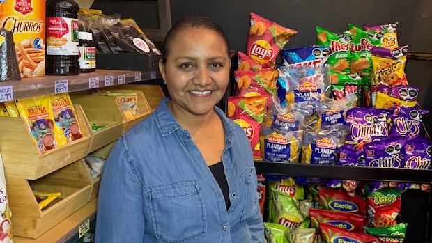 ‘they-give-everything-for-us’:-temporary-foreign-workers-find-community-at-kelowna,-bc.,-market