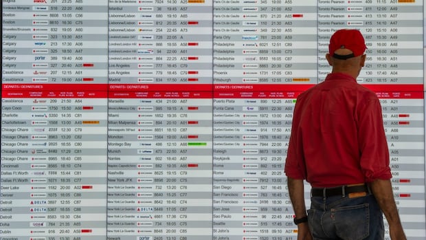 air-canada-suspends-operations-as-flight-attendants-go-on-strike