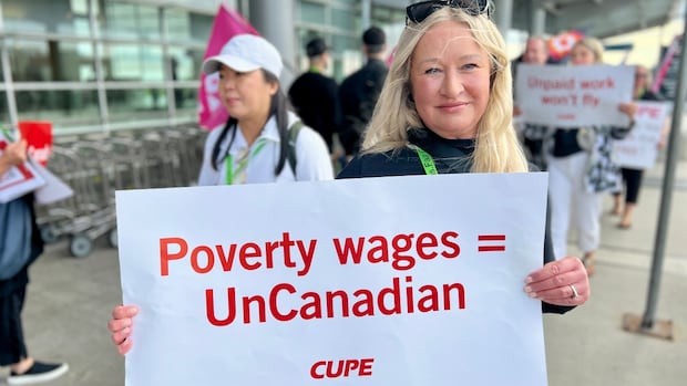 air-canada-flight-attendants-in-winnipeg-angry-after-feds-order-binding-arbitration