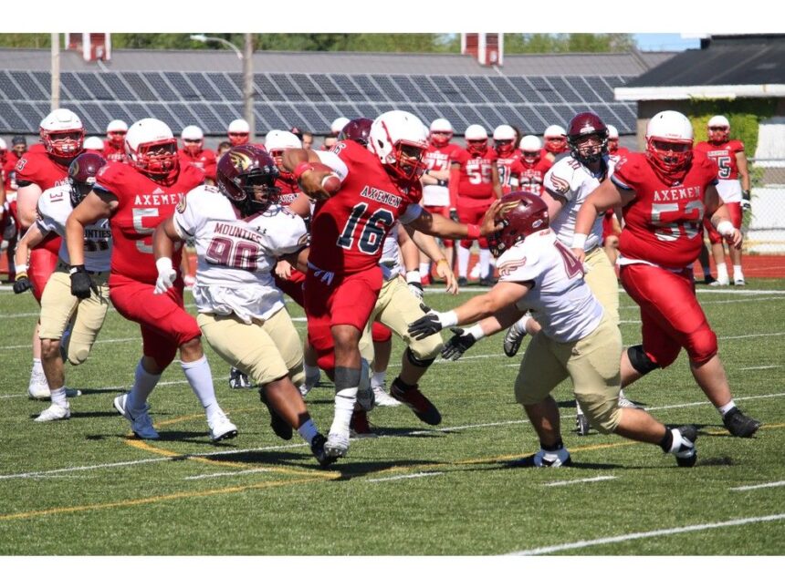 in-photos:-acadia-axemen-defeat-mount-allison-in-pre-season-football