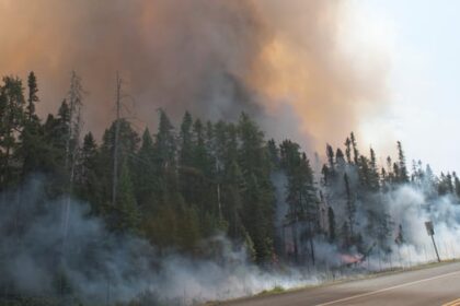 evacuation-advisory-lifted-for-lavillette-residents-as-nearby-fire-contained
