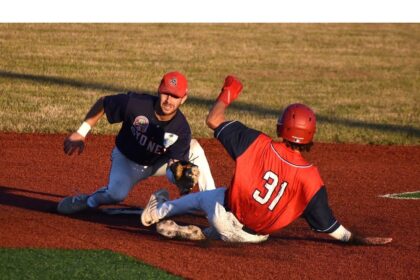 senior-baseball:-sydney-sooners-split-four-game-series-with-kentville-wildcats-at-home