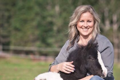 nb.-horse-owner-overwhelmed-by-response-to-call-for-help-during-fire-evacuation