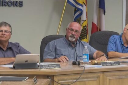heron-bay-mayor-resigns-after-suspension-for-insulting-councillors