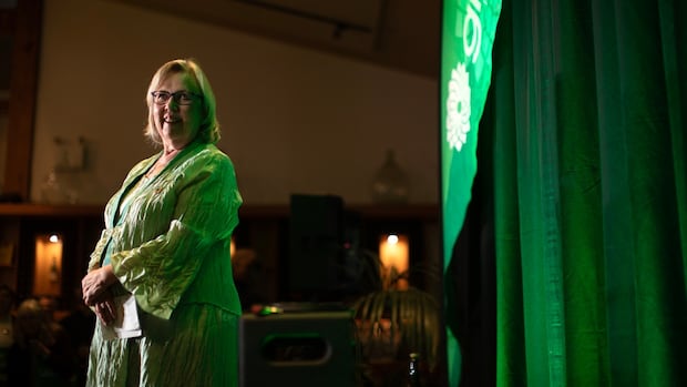 elizabeth-may-says-she-won’t-lead-green-party-in-next-election