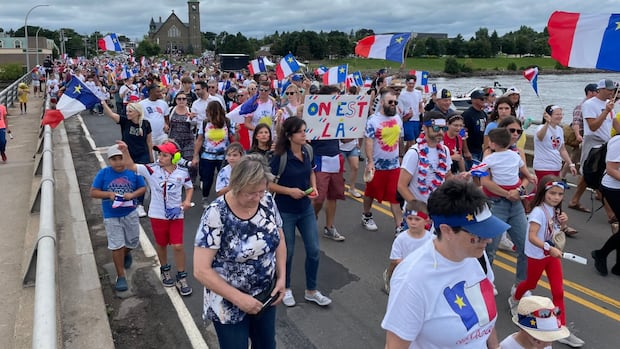 as-canada-reduces-immigration,-francophones-settling-outside-quebec-are-an-exception