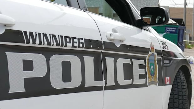 man-stabbed,-assaulted-by-group-of-teens-in-mynarski-neighbourhood:-winnipeg-police