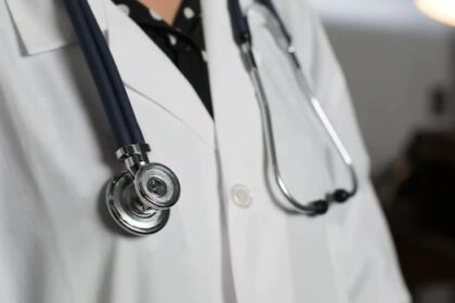 disciplinary-committee-finds-regina-doctor-guilty-of-sexual-impropriety-with-patients