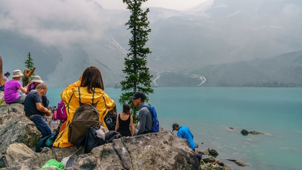 first-nations-frustrated-with-duration-of-joffre-lakes-park-closure