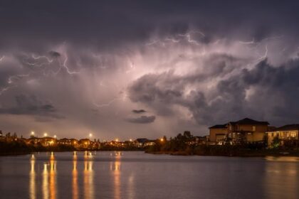 tennis-ball-sized-hail-falls-in-radisson,-langham-amid-sask.-wide-extreme-weather