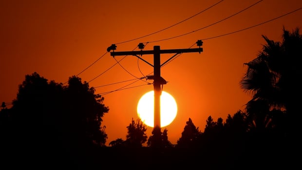 will-regular-power-cuts-soon-be-part-of-canadian-summer?
