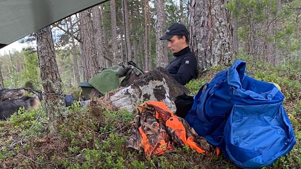 search-crews-recover-backpack,-rifle-of-norwegian-trekker-missing-in-northern-manitoba