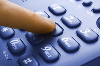 fed-up-canadians-say-no-one-at-cra-is-taking-their-call.-the-union-says-it’s-set-to-get-worse