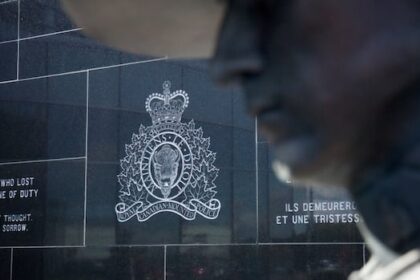 ‘aggressive-dogs’-unleashed-on-police-in-pursuit-of-stolen-pickup-truck