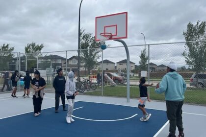 new-southwest-winnipeg-basketball-court-a-slam-dunk-for-kids-with-‘real-passion’-to-play:-councillor