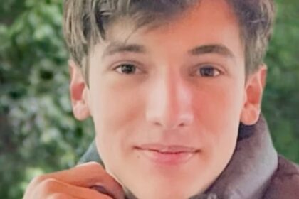 ontario-couple-whose-teenage-son-died-after-8-hour-wait-in-er-calls-for-law-reform
