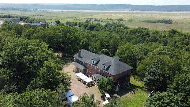 minding-their-manor:-dorchester-couple-breathe-new-life-into-abandoned-1840s-estate